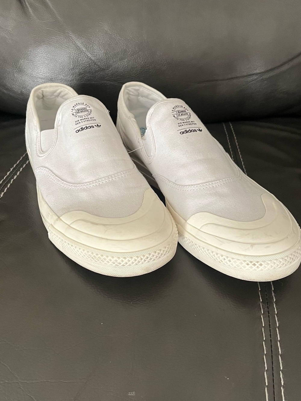 Men’s Adidas Nizza Slip-On Canvas Sneakers in White size 11